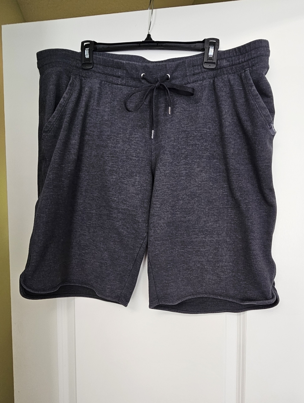 Eddie Bauer Charcoal Womens Bermuda Athletic Drawstring Shorts